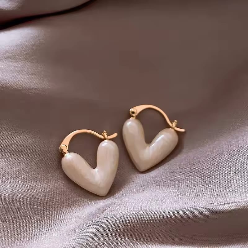 Trendy Red Drip Heart Hoop Earrings – Korean Love-Inspired Dangle Jewelry for Women & Girls