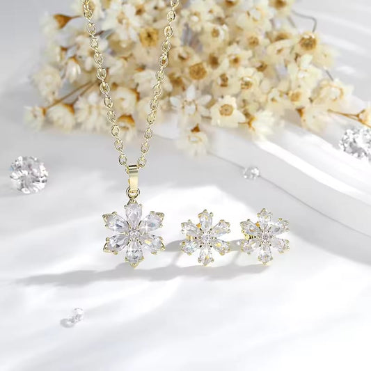 Snowflake Sparkle – AAA Zirconia Jewelry Set (Silver & 18K Gold)